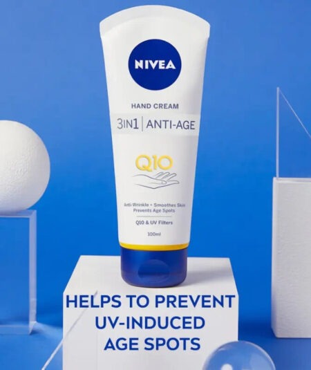 NIVEA Crema Mani Q10 3 in 1 Anti‑Età – Idratazione 24 h, Anti‑Rughe e Filtri UV (100 ml)